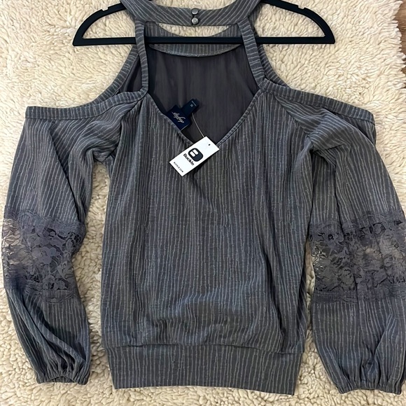 Shirt - Picture 3 of 3